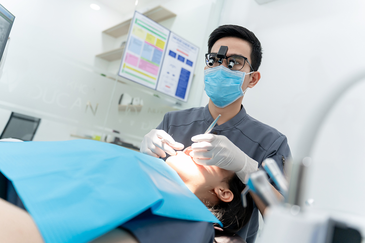 Bác sĩ Đức chuyên gia implant tại Nha khoa Đức An Nha Trang